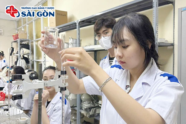 Ngành Dược khối A1 có xét tuyển không?